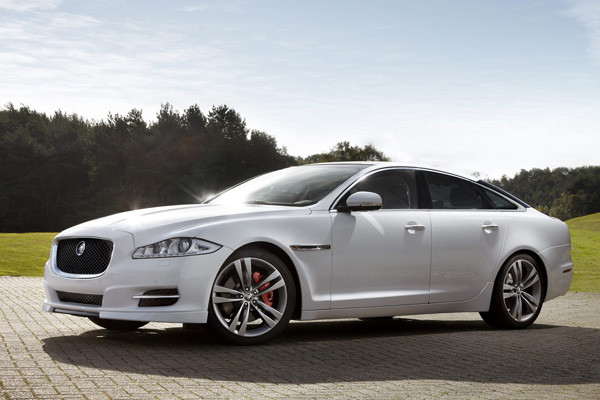 Jaguar      XJ